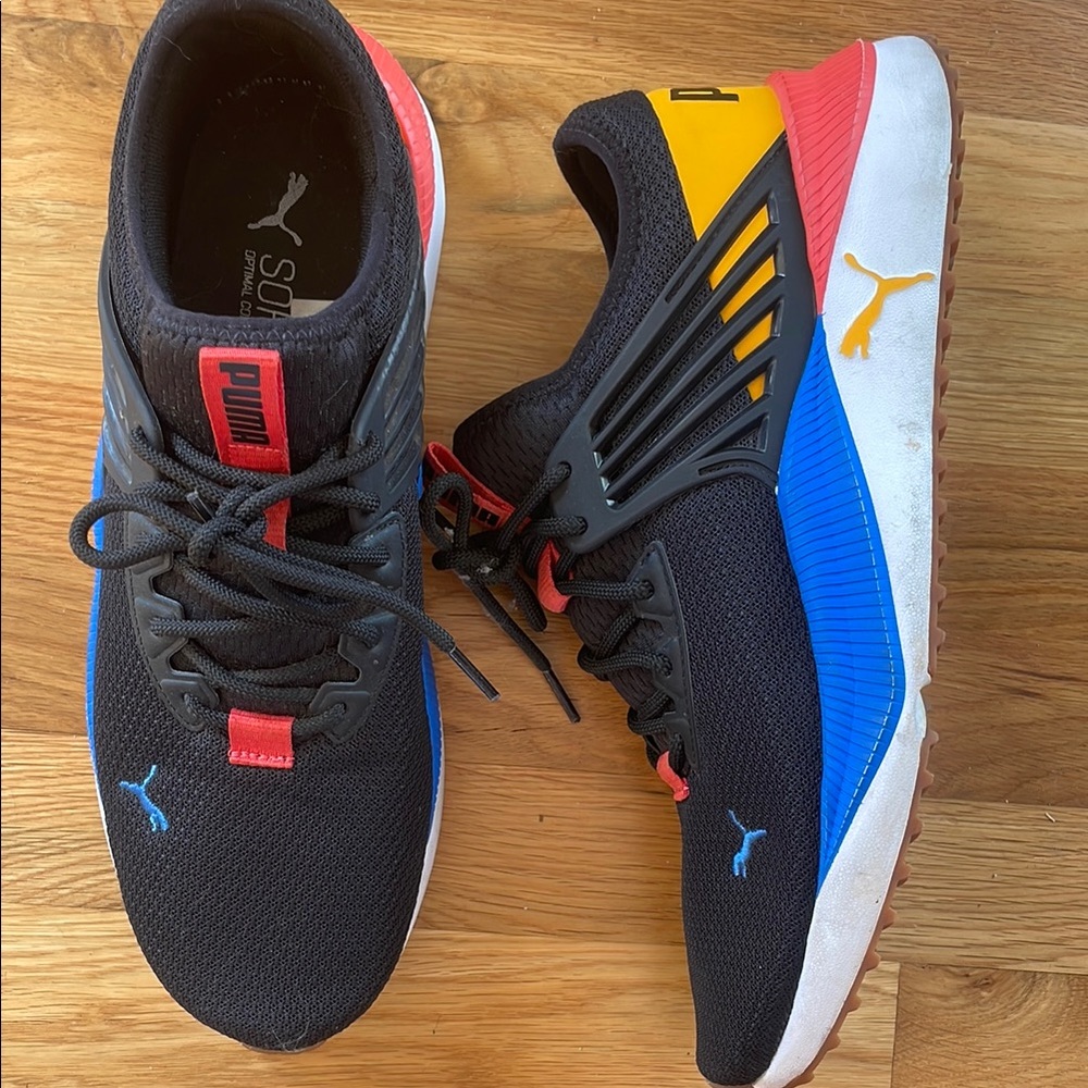 Puma Men's Black and Multicolor Sneakers